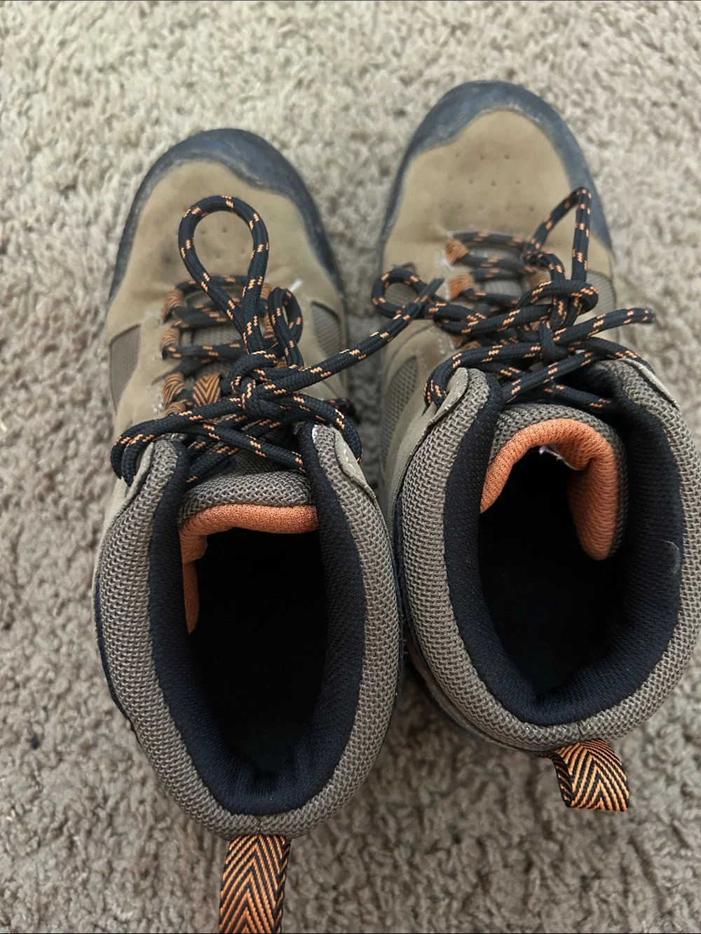 Boys Size 3 Brown Outdoor Hiking Shoes - Durable Trail Sneakers